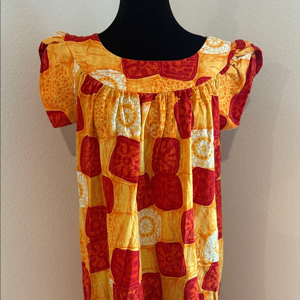 Vintage Made in Hawaii Elegant Red and Yellow Patchwork Maxi Dress - Picture 4 of 11